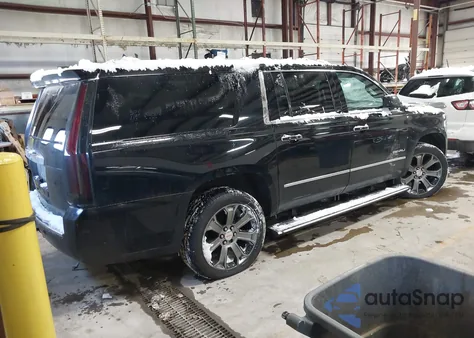 2015 GMC Yukon Xl 1500 Denali из США, поврежденный, VIN 1GKS2JKJ5FR288962